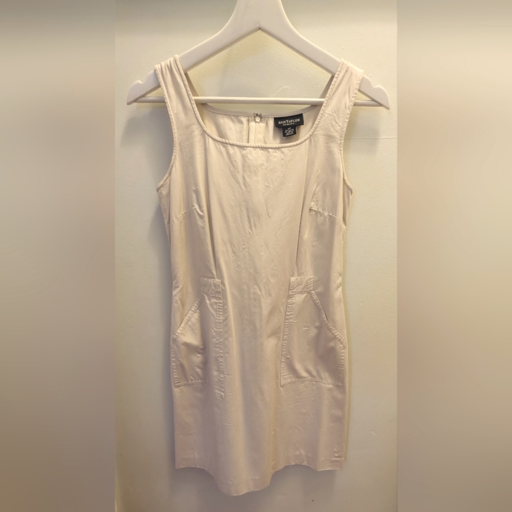 Vintage Ann Taylor Women's Stretch Classic Mini Sleeveless Belted Dress. Size 2P - Picture 2 of 11